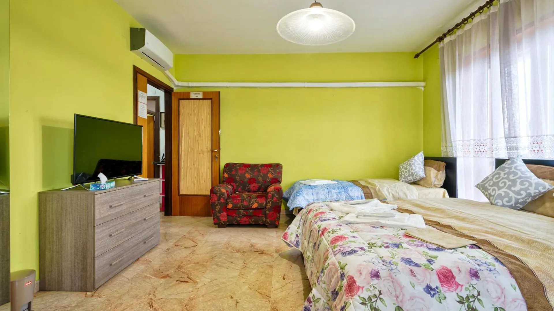 Holly Venice Apartment Marghera Guest house